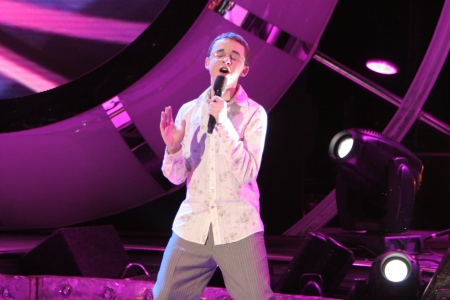 Kevin Covais on season five of American Idol