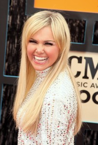 Laura Bell Bundy at the 2009 CMAs