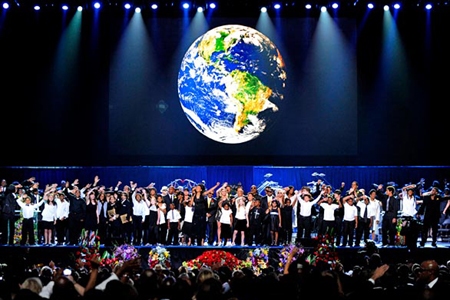 Earth Song performed at Michael Jackson's memorial