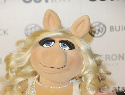 Miss Piggy vs. George Clooney: The play-by-play