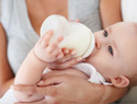 How to test your baby’s bottle temperature