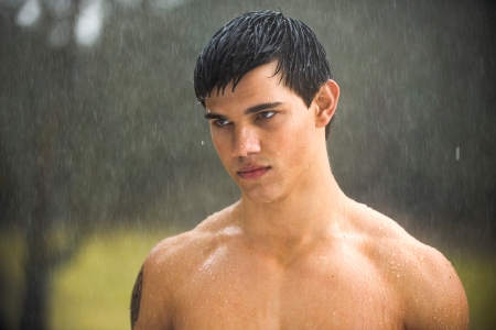 Taylor Lautner is Jacob in New Moon