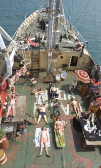 The cast and crew grab some sun while filming Pirate Radio