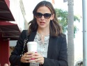 Maternity style tips from celebrities