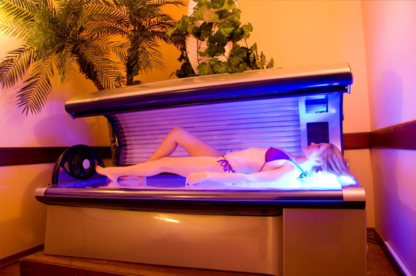 Teen in Tanning Bed