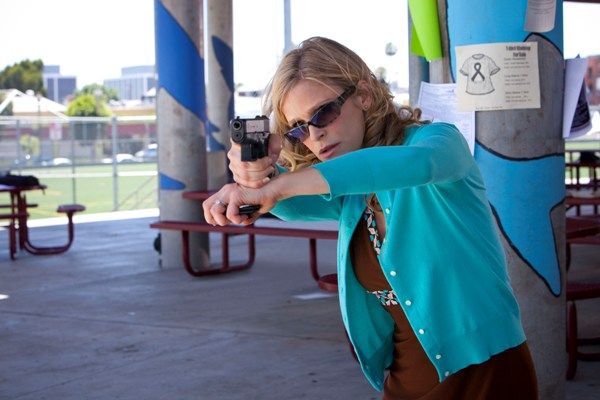 Kyra Sedgwick shows Maternal Instincts on tonight's<a href='/' target='_blank'> THE </a>Closer