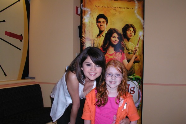 selena gomez in wizards of waverly place the movie. Selena Gomez has a fan for