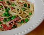 Pasta with portobellos, prosciutto and peas