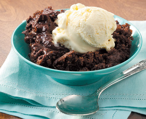 slow-cooker-cake.jpg slow-cooker-cake.jpg