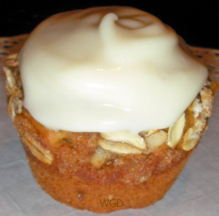 Pumpkin Banana Spice Muffins with Creamy Glaze