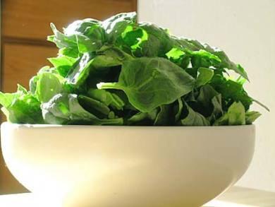 Tuna spinach salad