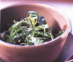 Gujerati Style Spinach with Lemon and Black Pepper