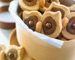 Chocolate and Vanilla Hoot Owl Cookies