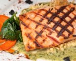 Grilled salmon fillet with honey mustard sauce