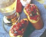 Crostini with tomato-basil topping