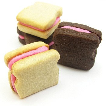 Sandwich sandwich cookies