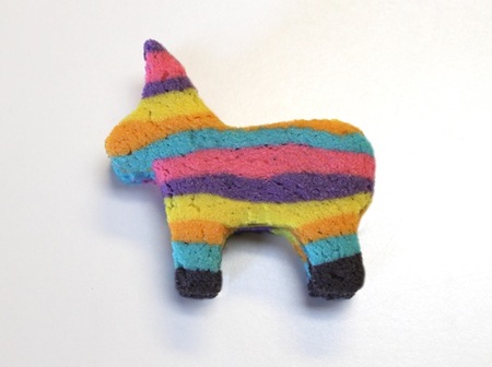 Place the final piñata cookie