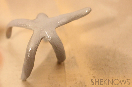 Spray-paint the starfish