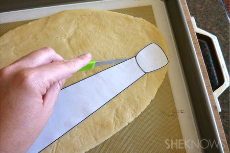 Cut out the necktie cookie