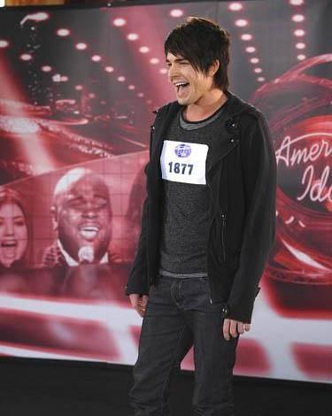 Adam Lambert auditions for Season 8