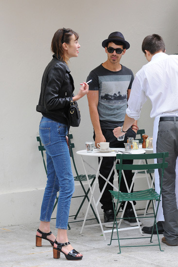 Alexa Chung &amp; Joe Jonas