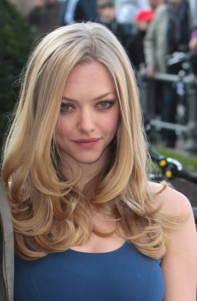 Amanda Seyfried with low curls