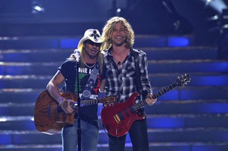 Bret Michaels and Casey James at Finale 5/26/10