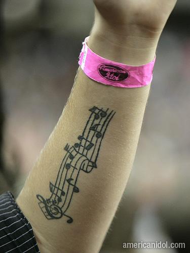 American Idol Season 9 Atlanta Auditions Pink Wrist Band and Tattoo