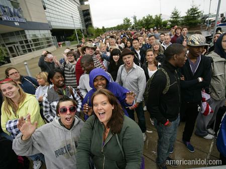 American Idol Season 9 Boston Auditions Crowd Screaming