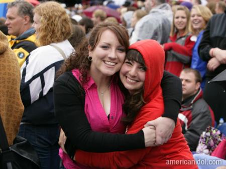 American Idol Season 9 Boston Auditions Two Girls Hugging