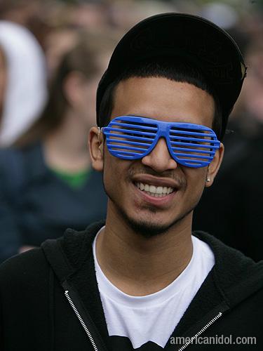 American Idol Season 9 Boston Auditions Man in Blue Glasses