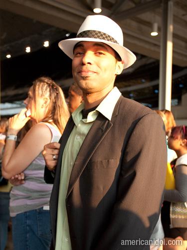 American Idol Season 9 Dallas Auditions Man in White Hat