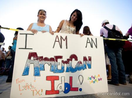 American Idol Season 9 Dallas Auditions Girl With American Idol Sign