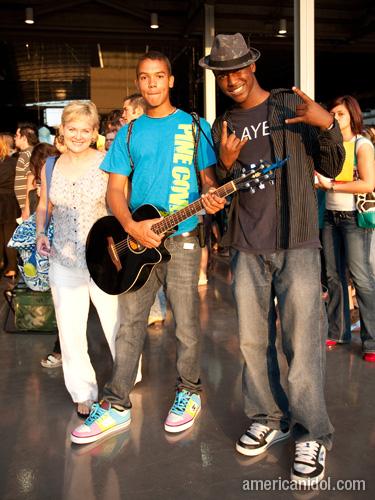 American Idol Season 9 Dallas Auditions Two Men, a Girl and a Guitar