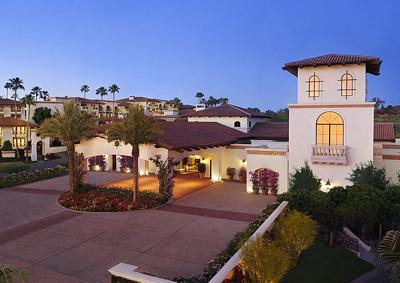 Arizona Grand Resort is the leading Arizona family vacation getaway and
