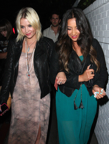 Ashley Benson &amp; Shay Mitchell