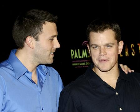 Ben Affleck looks bold in blue