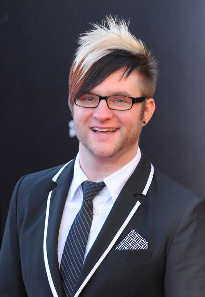 Suit-able attire for Lewis