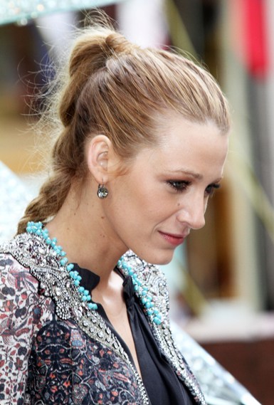 blake lively hairstyles updo. Blake Lively#39;s blonde, braided
