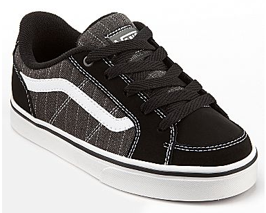 Boy's skate shoes