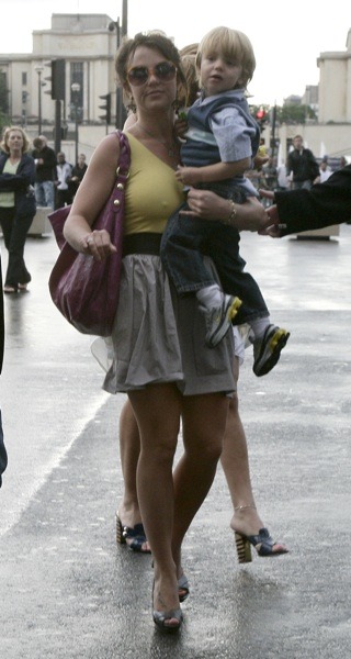 Britney Spears in yellow tank