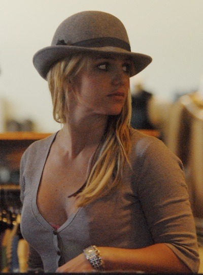 Britney Spears in bowler hat