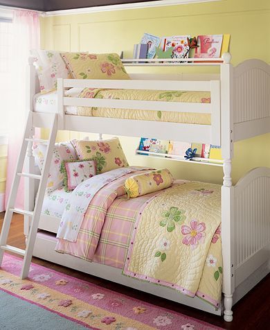 Bedroom on Bunk Beds   Girls  Bedroom Ideas