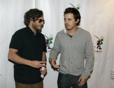 Casey Affleck and Joaquin Phoenix pay tribute to Paul Newman