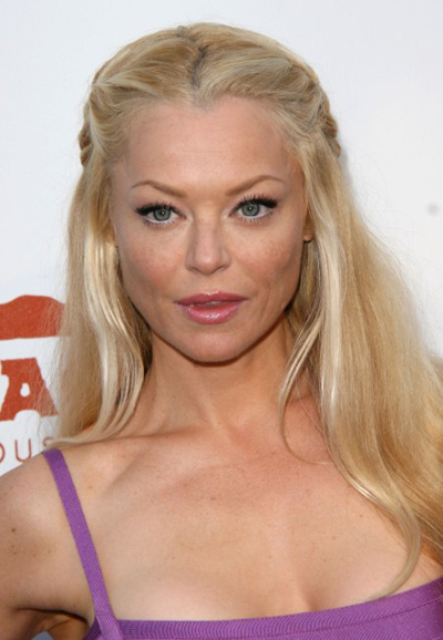 Charlotte Ross's versatile hairstyle
