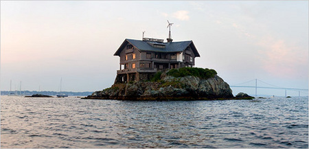 The Clingstone House
