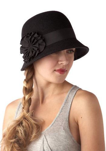 ModCloth Retro Cloche Hat