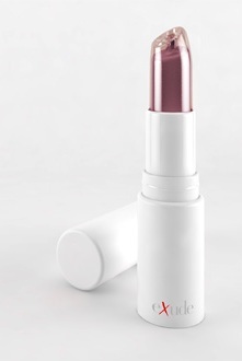 Bold, but glossy lips