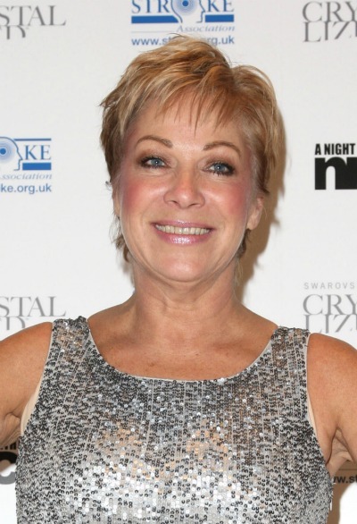 Hairstyles  Face 2012 on Denise Welch S Short  Piecey Cut   Hairstyles For Round Faces