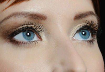 Doll-like eyelashes